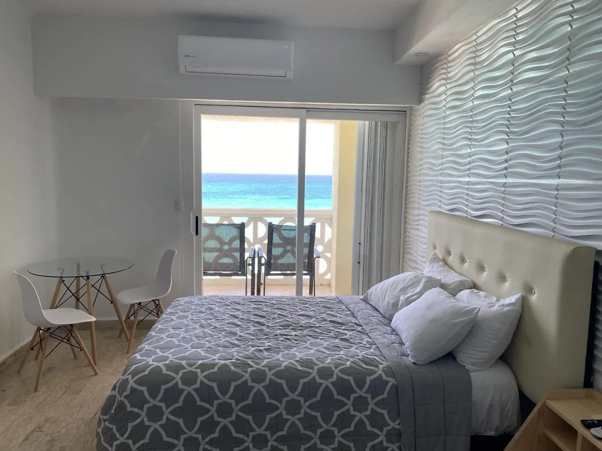 Cancun Plaza Condo Apartment