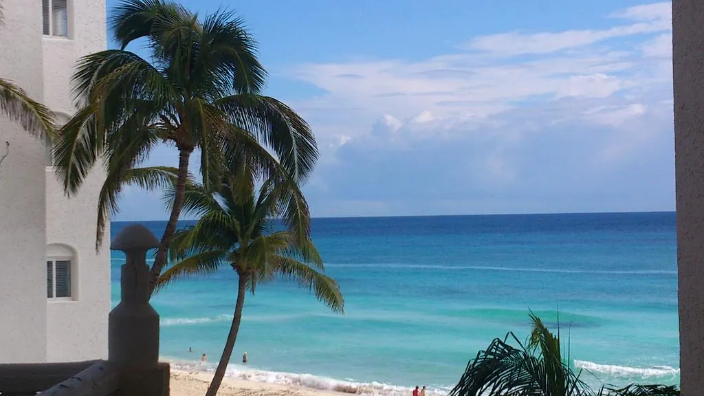 Cancun Plaza Condo Apartment