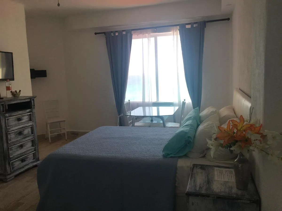 Cancun Plaza Condo Apartment Mexico