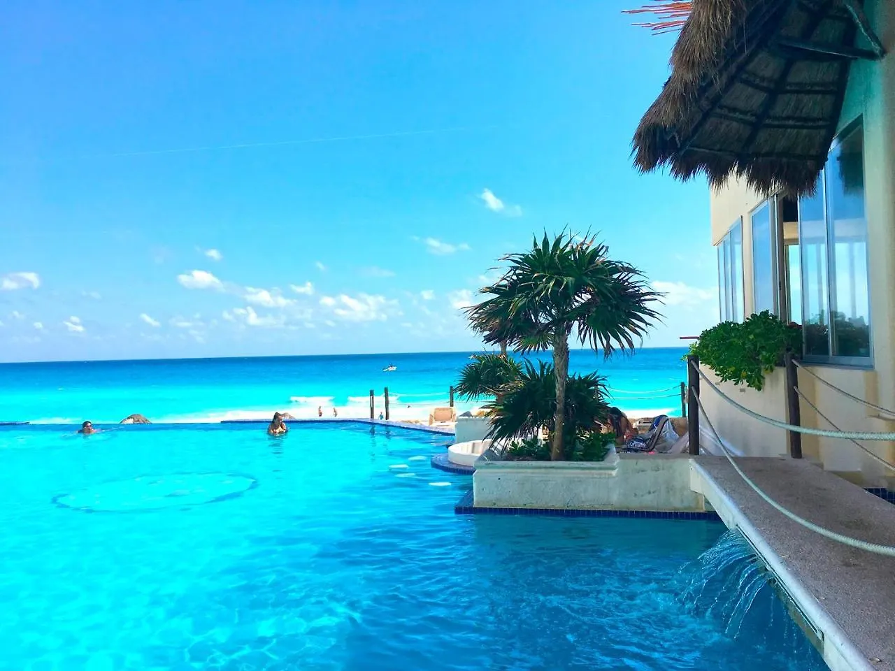 Cancun Plaza Condo Apartment 0*,  Mexico