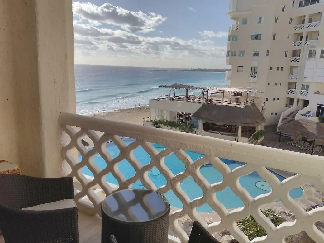 Cancun Plaza Condo Apartment